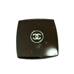 シャネル　CHANEL ゴールド　化粧品　アイシャドウ
