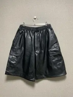 レザー　ショートパンツ M COLIN