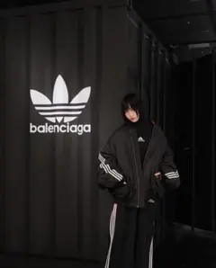 Balenciaga × adidas コラボ ジャージ セットアップ ブラック Balenciaga × adidas コラボ ジャージ セットアップ ブラック 2025年