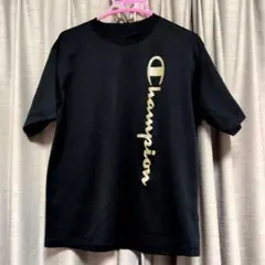 Champion製ブラック×ゴールドロゴの半袖スポーツTシャツ