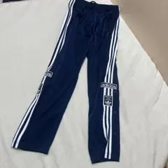 adidas ネイビー ジャージパンツ　トラックパンツ