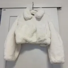 ホワイト クロップドジャケット Pサイズ