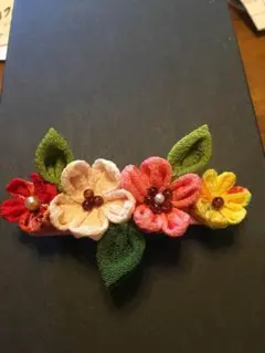 つまみ細工 髪飾り小花②和装 バレッタ 浴衣や着物に 祭、お正月