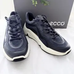 新品⭐︎ECCO CHUNKY SNEAKER W 厚底スニーカー 23.5のサムネイル
