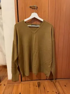 AMERICAN HOLIC Vネックセーター