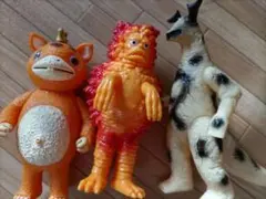 怪獣フィギュア3体