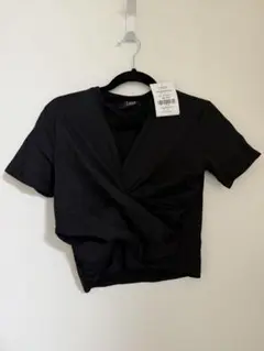 ショート丈トップス　ショート丈Tシャツ