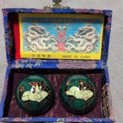 クジャクと鶴の陶器製健康アクセサリー