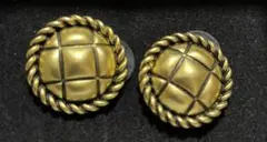 ピアス、ゴールド、カジュアル、￼シャネル、￼chanel、