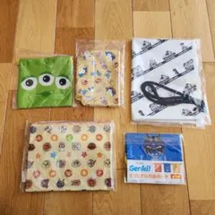 小物 ポーチ などまとめ売りのサムネイル