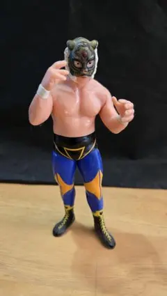 4代目タイガーマスク×フィギュア☆新日本プロレス☆闘魂ショップ☆未