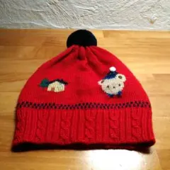 ファミリアの赤色ウール混ベビーニット帽Sサイズ