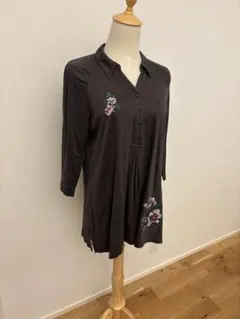 FEILER 五分袖 ポロシャツ 花柄刺繍 ダークグレーのサムネイル