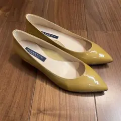 新品同様！ ダイアナ エナメル ポインテッドトゥフラットパンプス 24.5cm