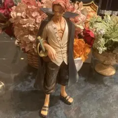 ワンピース シャンクス フィギュアのサムネイル