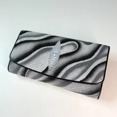 海外直輸入】 スティングレイ エイ本革 ウォレットポーチ - メルカリ