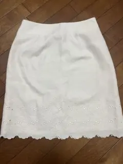 デビュードフィオレ　スカート