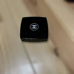 Chanel ゴールド パウダーアイシャドウ