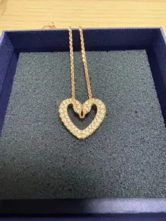早い者勝ち！⭐︎Swarovski ハート型 ピンクゴールドネックレス⭐︎
