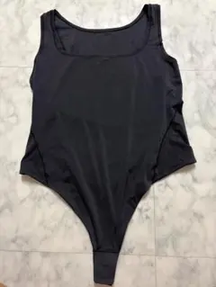 Lululemon ブラック タンクトップ ボディスーツ