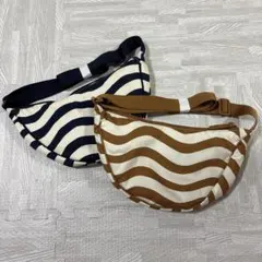 【未使用】 marimekko UNIQLO ボディバッグ　2個セット