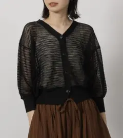 LAKOLE 透かし編みVネックカーディガン　ブラック