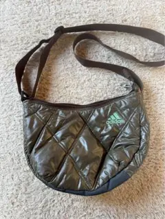 adidas ダークブラウン ショルダーバッグ