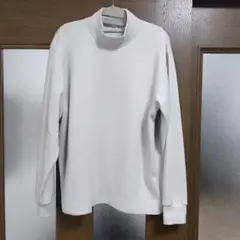 ユニクロ　ソフトニットモックネック T