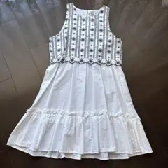 ZARA ノースリーブ　ワンピース 刺繍　花　XS