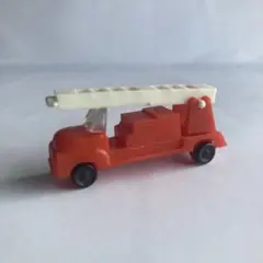現状品　当時物 レトロ　FUJIYA トランスポーター　ミニ車付き 現状品 当時物 レトロ FUJIYA トランスポーター ミニ車付き - メルカリ