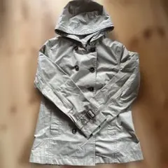 AIGLE フード付ナイロンジャケット M ベージュのサムネイル