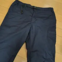ネイビー カーゴパンツ 調整可能ベルト付き　UNIQLO　Мサイズ