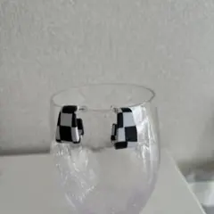 ピアス　格子柄　市松模様
