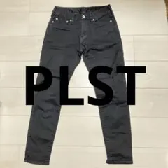 プラステ　ブラック　デニムパンツ
