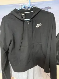 NIKE ブラック フルジップ パーカー Mサイズ