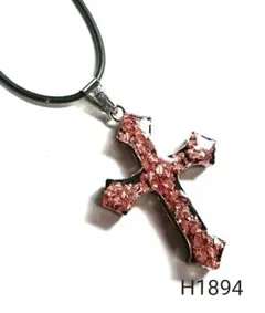 H1894【新品】十字架 チョーカー ネックレス ペンダント クロス ピンクラメ