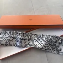 HERMES ホワイトスカーフ ブラックライン 150センチ HERMES ホワイトスカーフ ブラックライン 150センチ - メルカリ