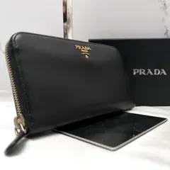 ◇美品◇プラダ　長財布　サフィアーノレザー　ロゴ金具　ブラック×ゴールド