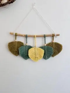 Item thumbnail for item 7cd95a00-f331-4954-9d5d-f52512f4fe99