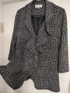 美品✦CalvinKleinカルバンクライン　ラッフルデザインジャケットLグレーのサムネイル