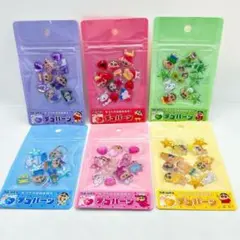 【新品未開封】アイプランニング　クレヨンしんちゃん デコパーツ×6種