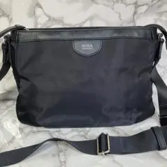 NINA NINA RICCI　ベガ　ショルダーバッグ　黒のサムネイル
