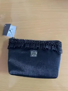 ANNA SUI ブラックポーチ フリル付き