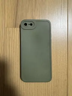 オリーブグリーン iPhoneSE第二世代用背面ケース