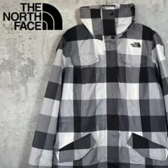ザノースフェイス　ナイロンジャケット　 ホワイト×ブラック　レディースM