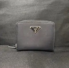 PRADA ブラック 二つ折り財布