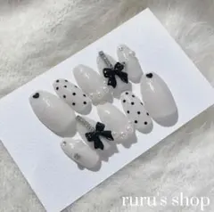 【即購入可能】早い者勝ちꯁꯧ No.4フレンチガーリーネイル　ネイルチップ　　韓国