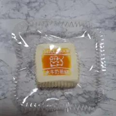 牛ケーキ ミニ スクイーズのサムネイル