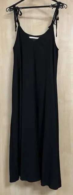 melrose claire 黒いロングキャミワンピースのサムネイル