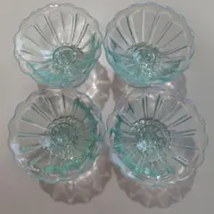 廣田ガラス ４客プラスおまけ 雪の花 ミニアイスクリーム　デザートカップ　かき氷のサムネイル